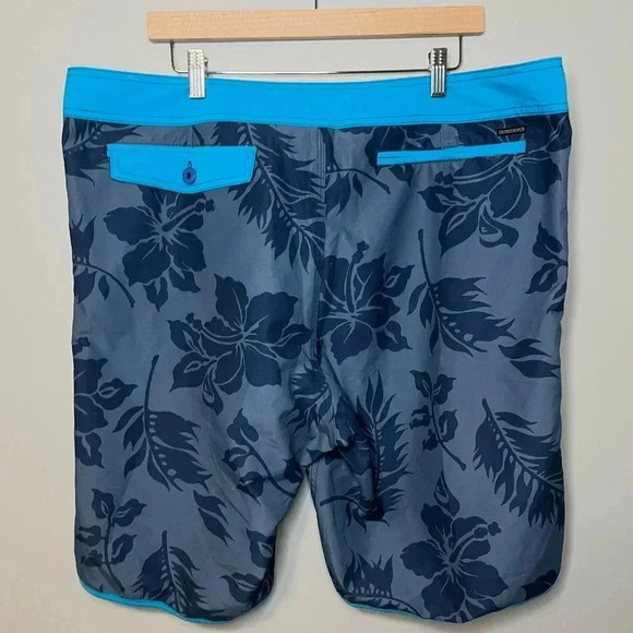 QuickSilver Amphibians Board Hawaiian Print Board Short - Picture 11 of 12
